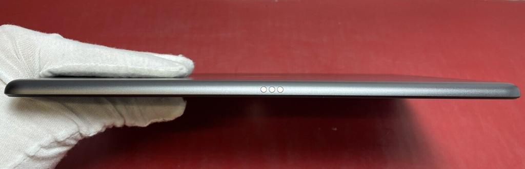 Apple iPad 9th Gen 10.2"  (A2603) 64GB WiFi + Cellular Unlocked W/ ZAGG Keyboard #7