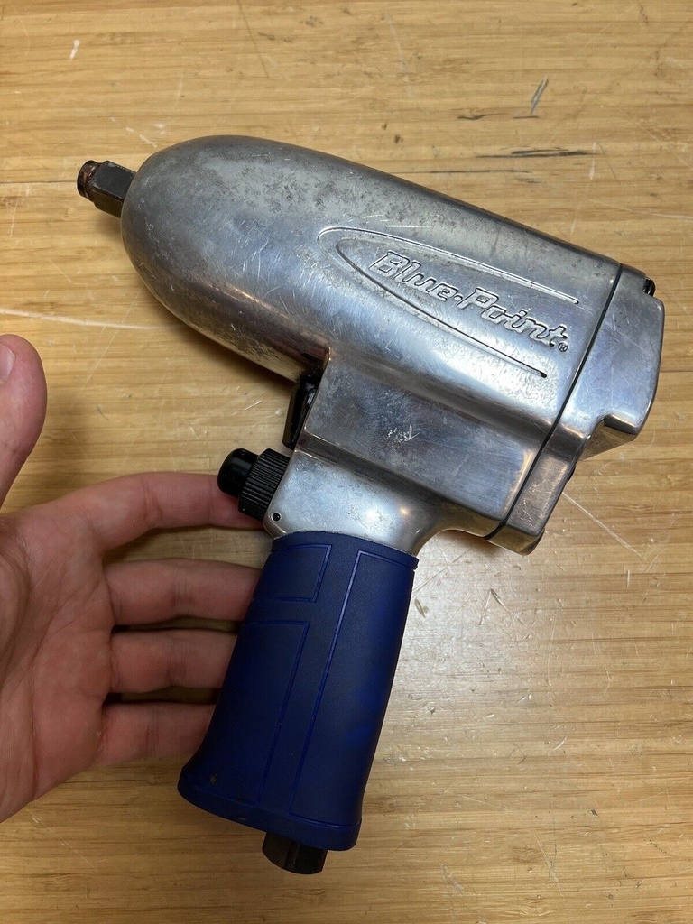 Blue-Point AT5500 1/2" Drive Air Impact Wrench Pre owned works Good #1