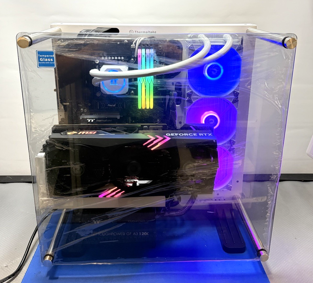 MSI RTX 4090 Gaming X Trio 24GB Thermaltake PC i9-13900K 64GB DDR5 3TB NVMe SSD