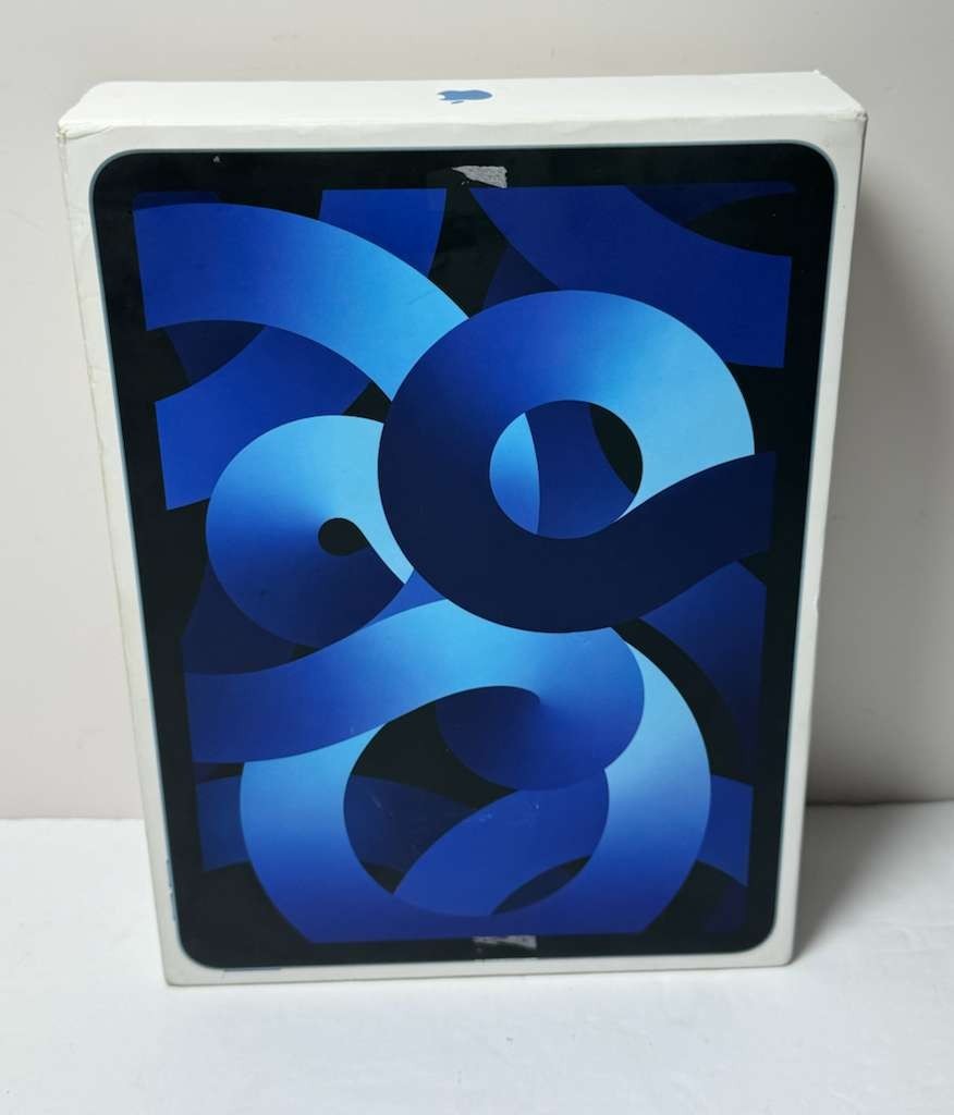 Apple 10.9" iPad Air 5th Gen M1 chip Wi-Fi 64GB- Blue A2588 - Open Box