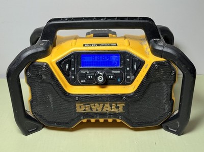 DeWALT DCR028B Jobsite Bluetooth Radio w/ DCB205 5.0 Ah battery