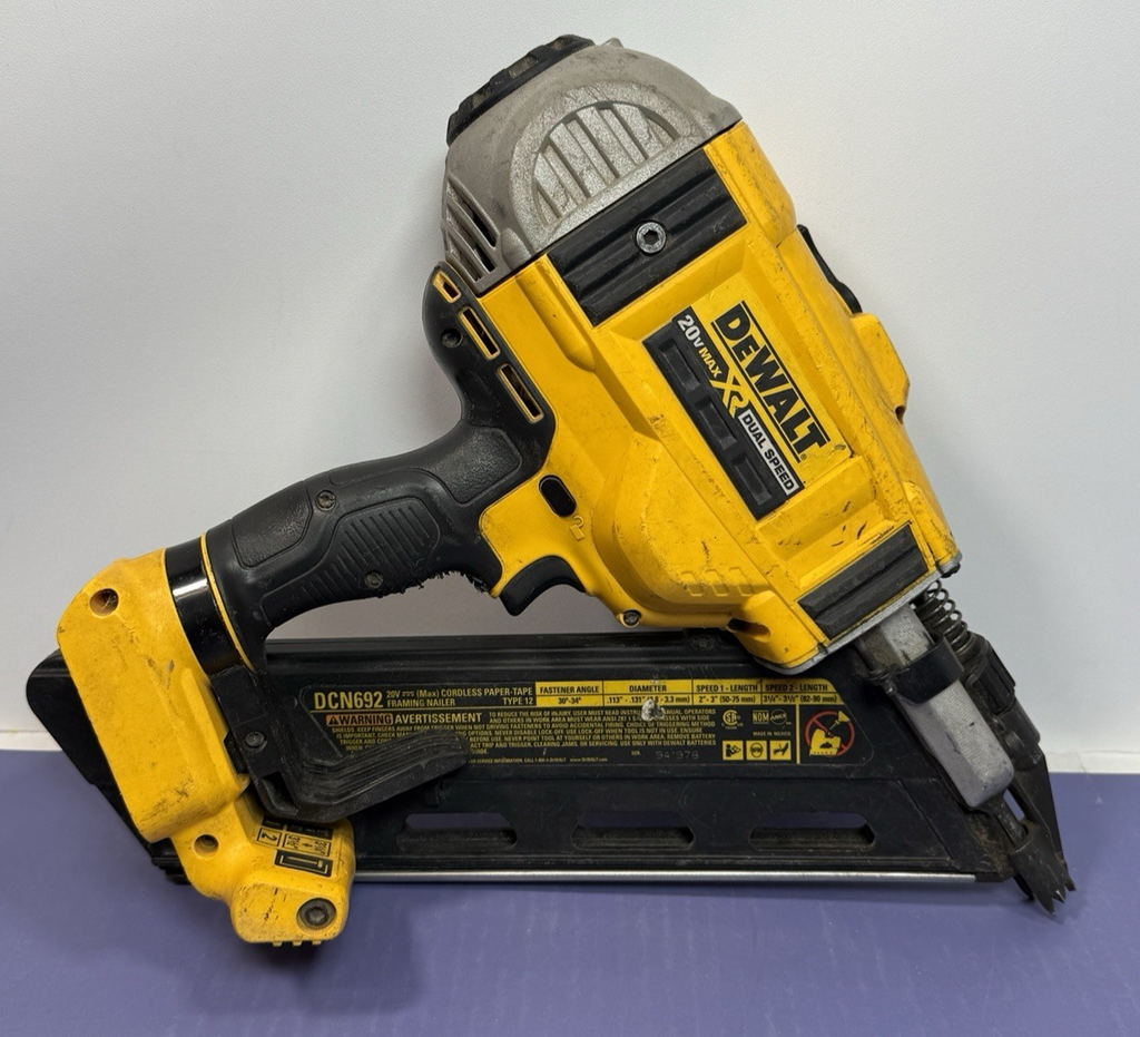 DEWALT DCN692B 20V 2-3.5" Cordless 30° Framing Nailer (Tool Only)