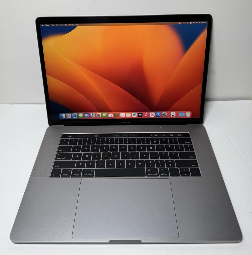 Apple A1707 MacBook Pro 15'' 2017 Touchbar i7 3.1GHz 16G 256GB SSD