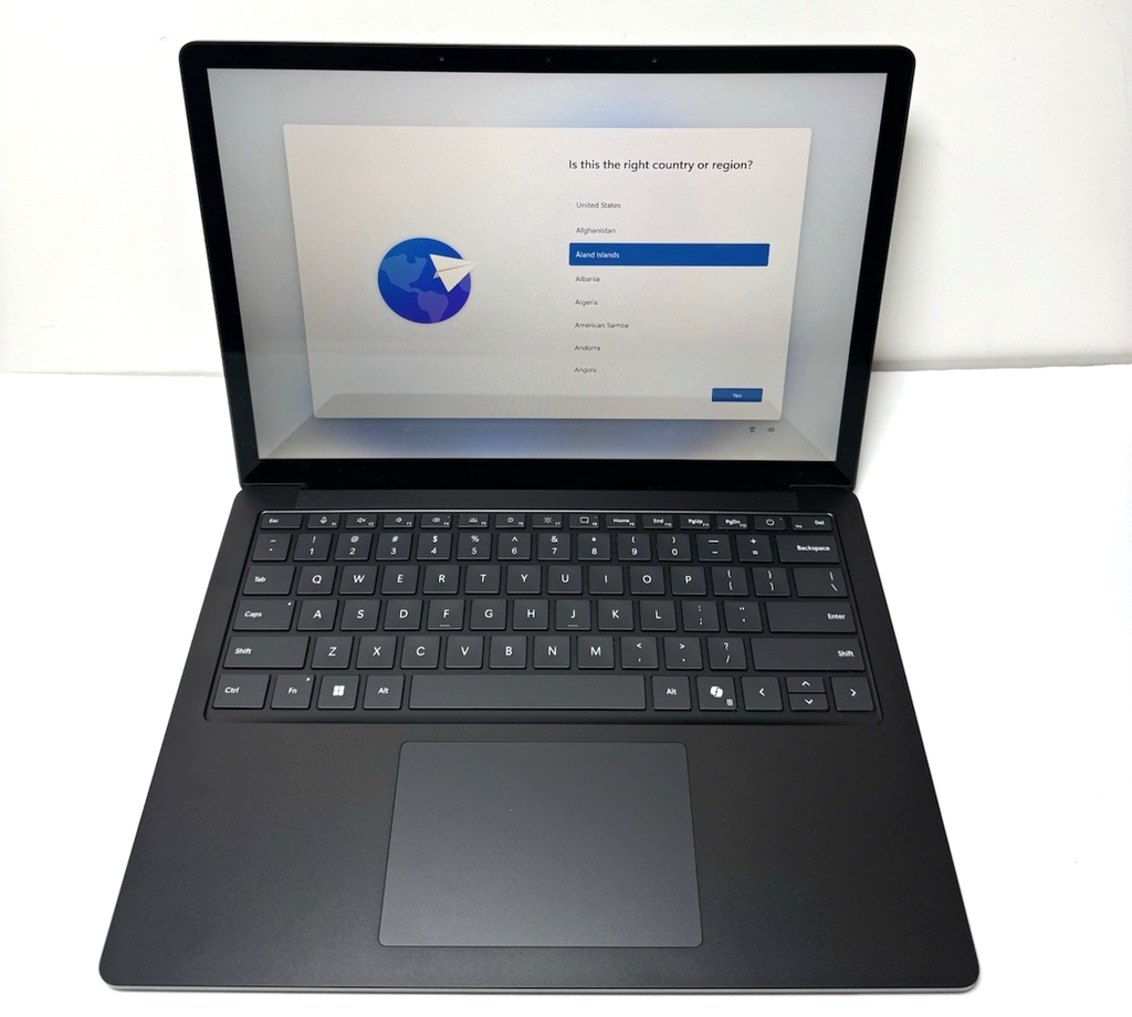 Microsoft Surface 6  13.5"Touch Ultra 7 165H 16GB, 256GB SSD Win11P, 1 cycles