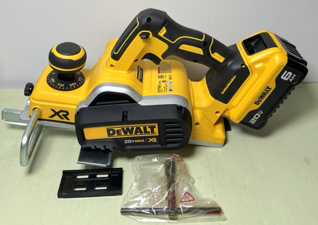 DEWALT DCP580 20V MAX XR Cordless Brushless 3-1/4 in. Planer w /6.0 Ah battery