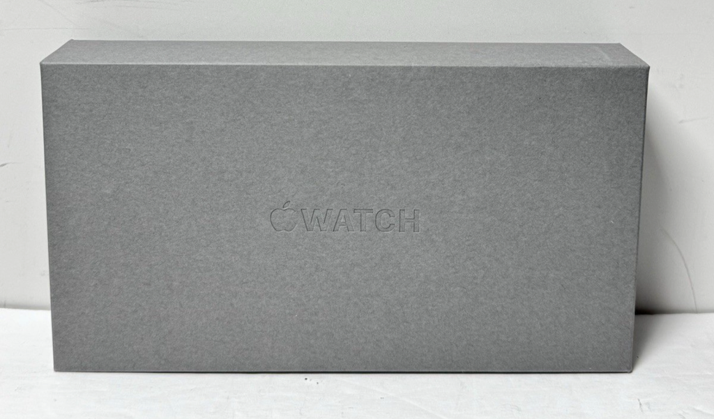 Apple Watch Ultra 3 GPS+Cell 49mm Titanium w/Titanium Milanese Loop Large Black