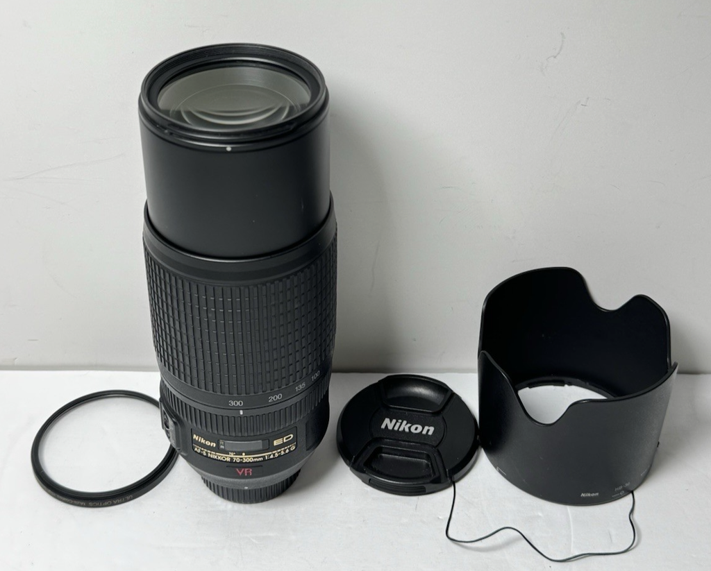 Nikon AF-S NIKKOR 70-300mm F/4.5-5.6 VR ED G Lens