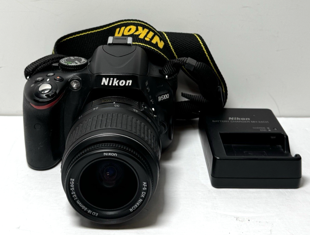 Nikon D5100 DSLR Camera with 18-55mm f/3.5-5.6 G II lens -19k Shutter count