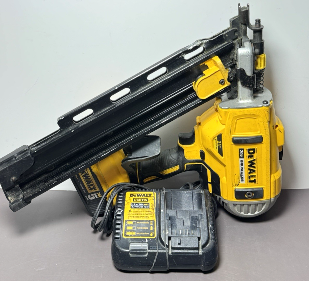 DeWalt DCN21PL 20V MAX Brushless 21-Degree Framing Nailer w/Batt 5.0 Ah+charger