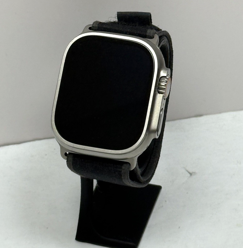 Apple Watch Ultra 2 49MM Natural Titanium Black Trail Loop GPS+Cell, A2986