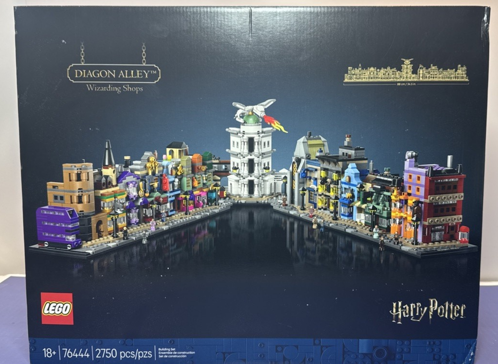 LEGO Harry Potter: Diagon Alley Wizarding Shops (76444)