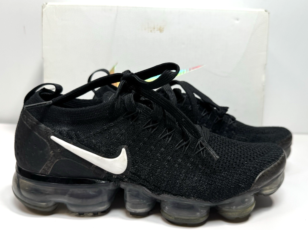 Nike Air 942843-001 VaporMax Flyknit 2  Black White W Size 6