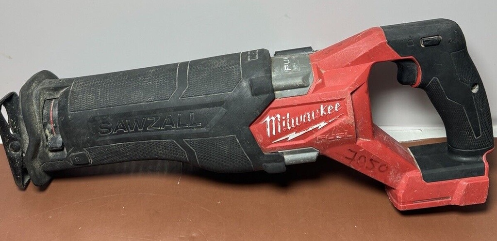 Milwaukee 2821-20 M18 FUEL SAWZALL 5.0 Batt+NEW Super Sawzall Blade