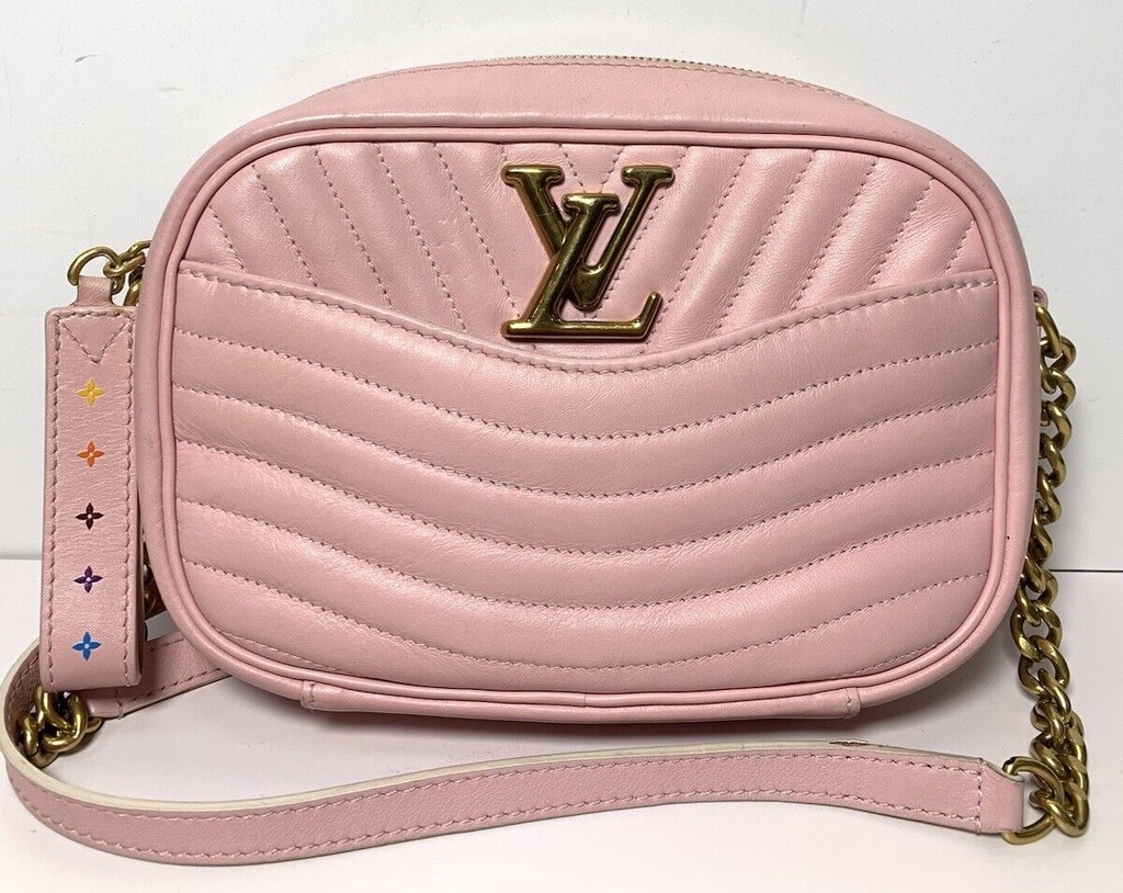 Louis Vuitton New Wave Camera Shoulder Bag Pink Quilted Leather