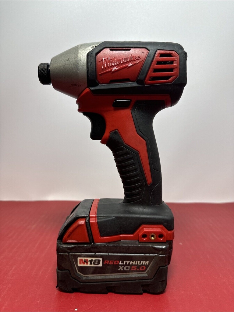 Milwaukee 2656-20 M18 1/4" Hex Cordless Impact Driver w/ 5.0AH XC Battery Pack