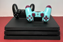 [8210-1] Sony PlayStation 4 Pro 1 TB w/ Cables and Controller CUH-7215B - Pre-Owned