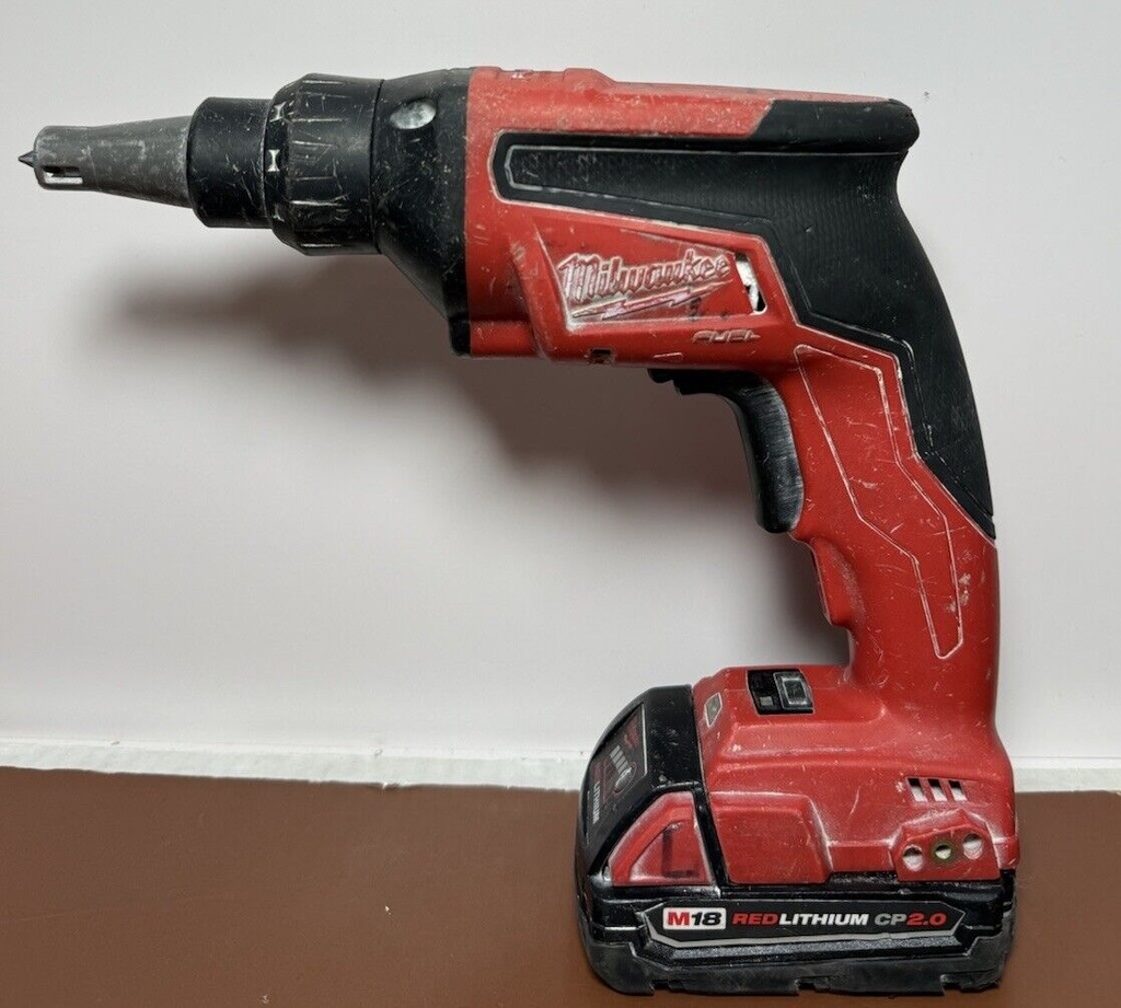 Milwaukee M18 FUEL 18V Drywall Screw Gun (2866-20) With M18 Red Lithium Battery