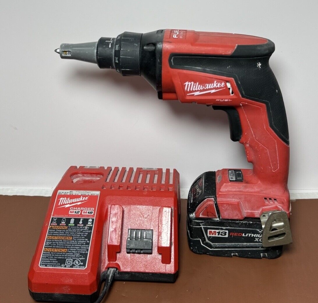 Milwaukee M18 FUEL 18V Drywall Screw Gun 2866-20 w Battery and Charger