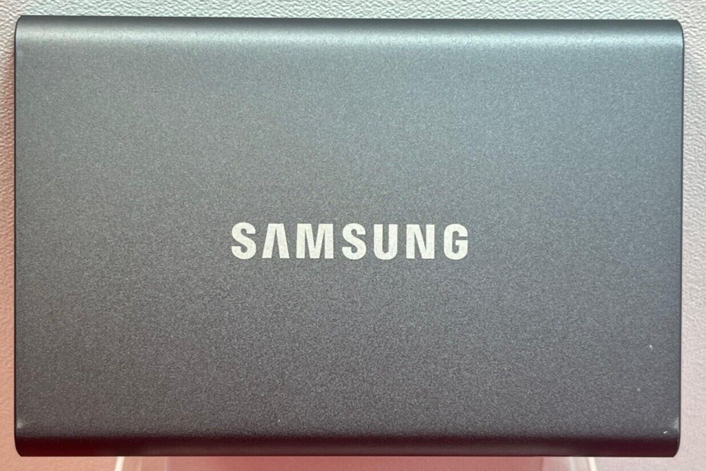 Samsung T7 2TB USB 3.2 Portable Solid State Drive - Titan Grey