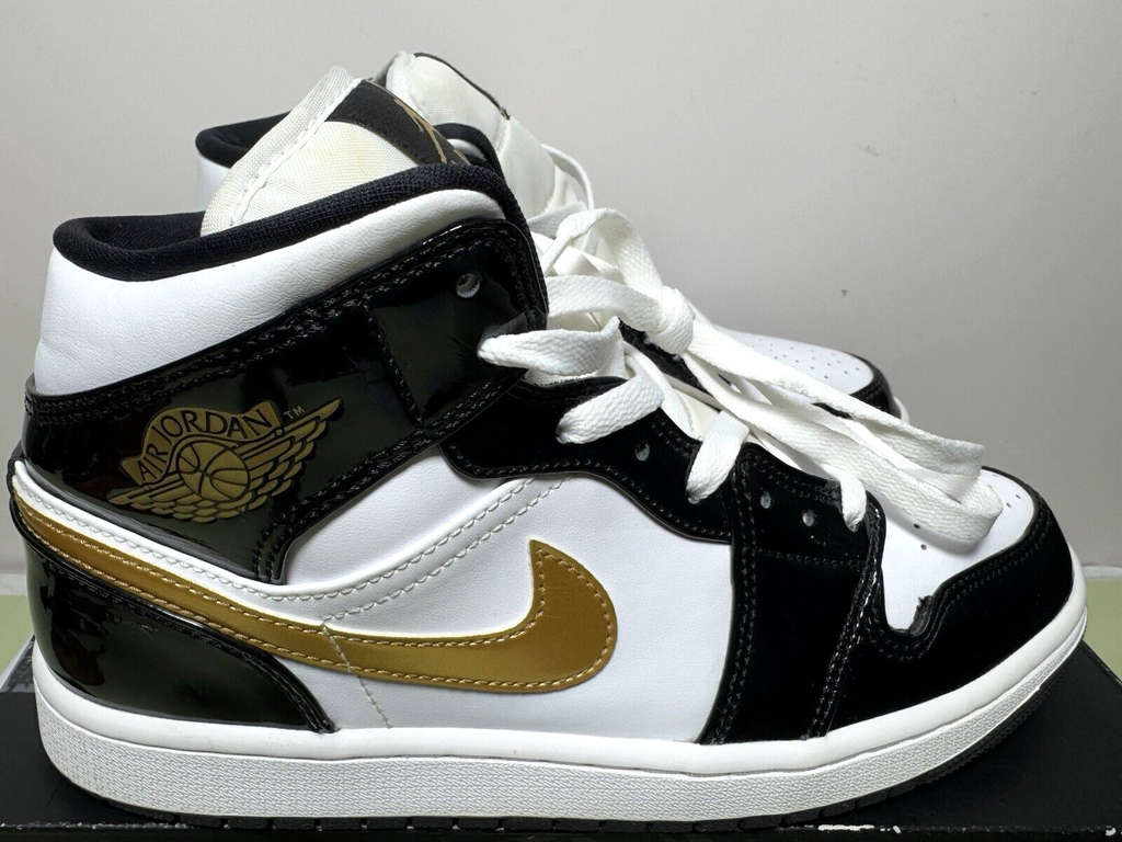 Jordan 1 Mid SE Patent Black Gold Size 9 - Preowned
