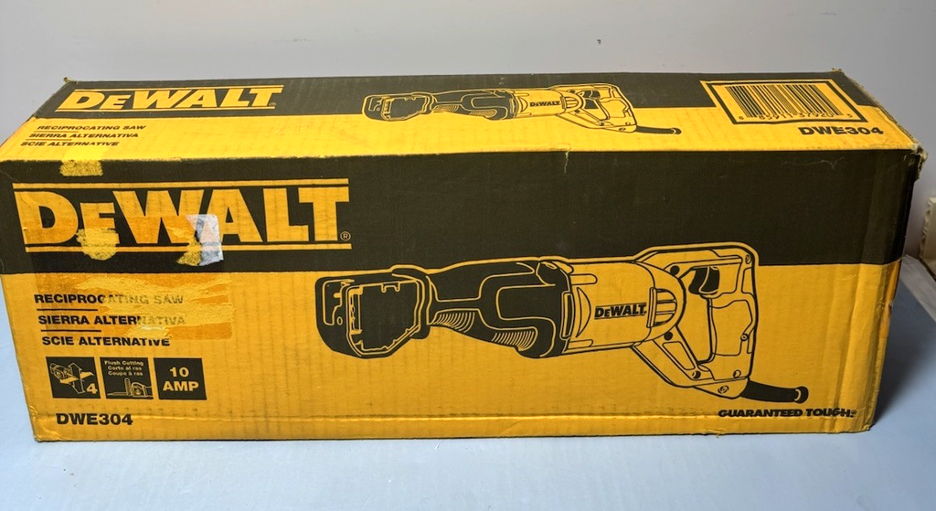 DeWALT DWE304 10 Amp Reciprocating Saw Tool Flush Cutting 4 Position Blade Clamp