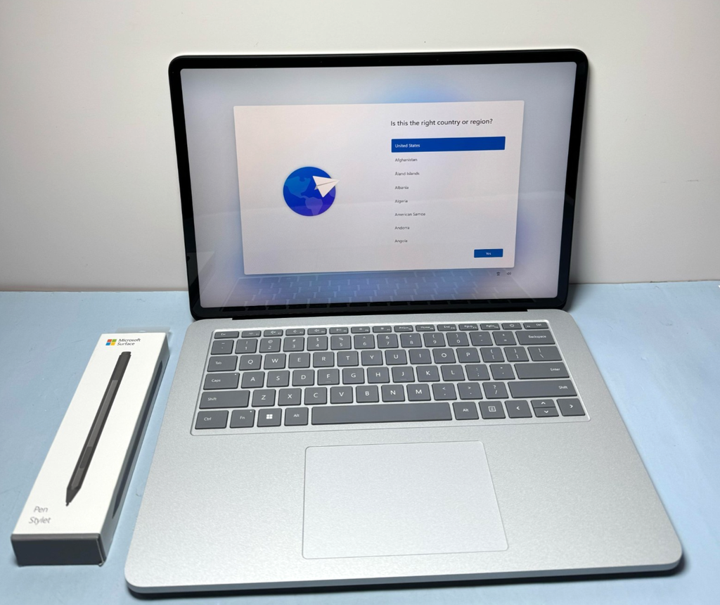 Microsoft Surface Studio 14.4" Touch i5-11300H 16GB 512GB W11 w/stylus - Unused