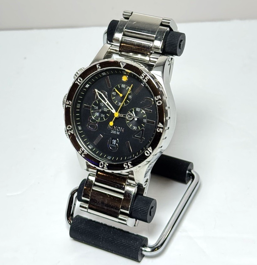 NIXON THE48-20 Chrono 200m Quartz Men's Watch Black Dial Analog From Japan-48MM