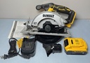 [11233-3] DeWalt 20V MAX XR Brushless 6 1/2" Circular Saw DCS565 w/ Batt+charger-Open Box