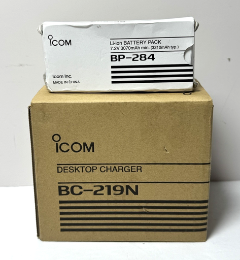 [11648-1] Icom BC-219N Desktop Rapid Charger with BP-284 Battery pack