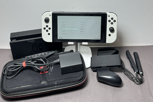[13184-1] Nintendo Switch Handheld Console HAC-001 w/ controllers/dock/charger