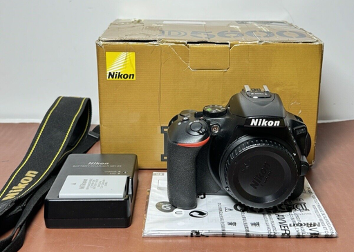 [6874-1] Nikon D5600 24.2MP Digital SLR Camera - Black (Body Only) +8484 Shutter Count