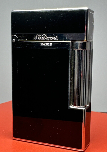 [7501-1] S.T. Dupont Lighter Ligne 2 Montparnasse Lacquer Silver Color With Original Box