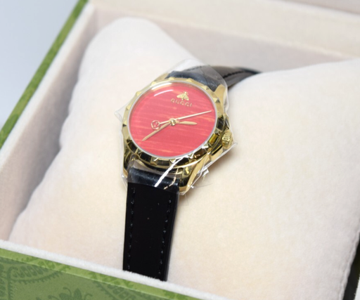 [10261-2] GUCCI Le Marche YA126556 Red Women's Watch - 27MM