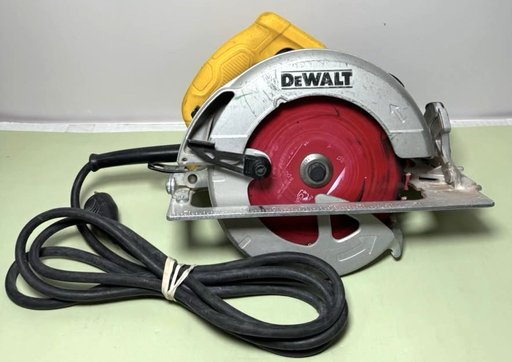 [9456-1] DeWalt DWE575 7-1/4" Corded Circular Saw 15 Amps 120V.