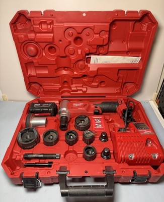 [10665-11] Milwaukee M18 2677-20 Lithium-Ion Cordless FORCE LOGIC 6 Ton Knockout  1/2 in.