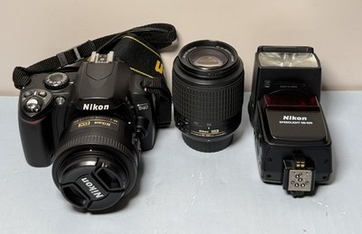 [10932-1] Nikon D40 6.1MP Digital SLR Cam w 55-200mm, 35mm /charger, batt/bag+SB600 Flash
