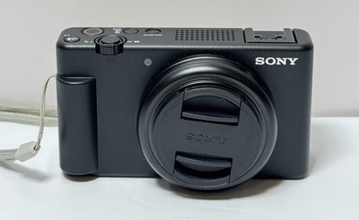 [11333-1] Sony ZV-1F 20.1MP 4K Vlogging Compact Digital Camera Livestream Black bundle